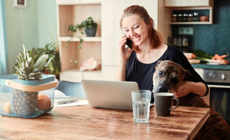 How Gen Z Can Start a Pet Sitting Business and Get Paid